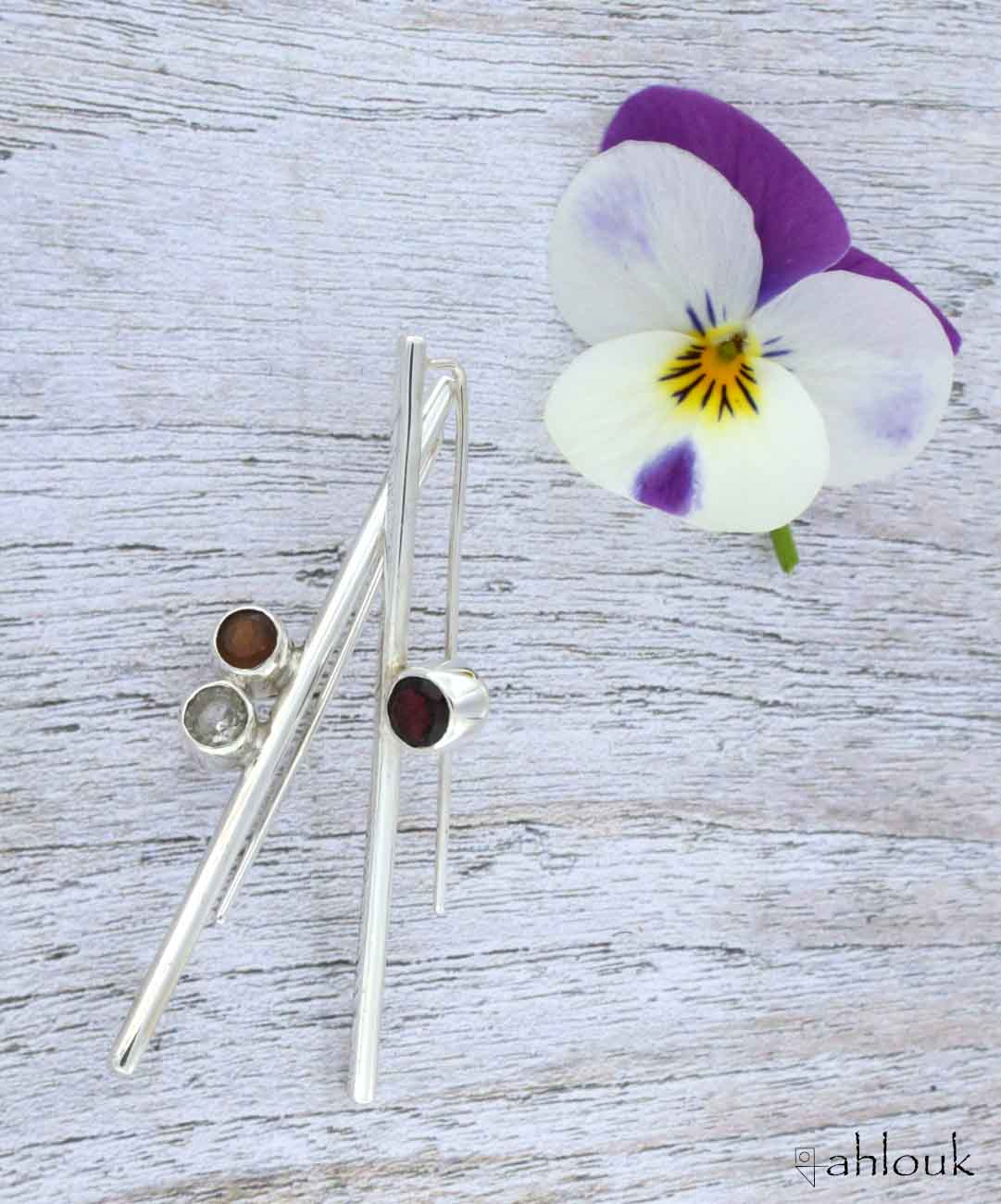 Orecchini lunghi con pietre – Piccole Cose - immagine 3